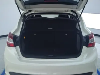 Nissan Tiida 2019, 42000 км, за 45400 CNY