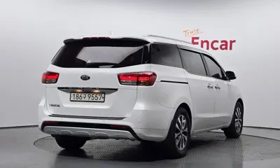 Kia Canival 2018, 160674 км, за 9590000 KRW
