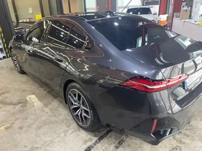 BMW 5-Series 2025, 7500 км, за 34000000 KRW - фото 4