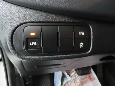 Kia Carens 2014, 11464 км, за 6500000 KRW - фото 15