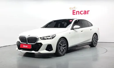 BMW 5-Series · 2024 год