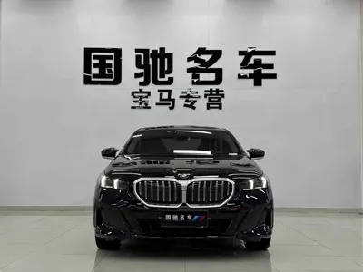 BMW 5 Series 2025, 15100 км, за 288000 CNY - фото 2