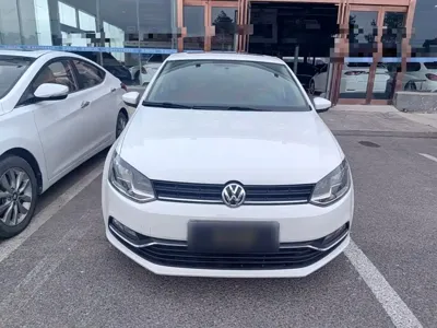 Volkswagen Polo 2019, 64800 км, за 39600 CNY