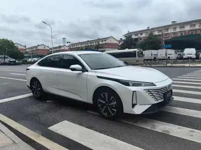 Changan Eado 2025, 12000 км, за 46800 CNY