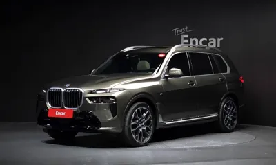 BMW X7 · 2025 год