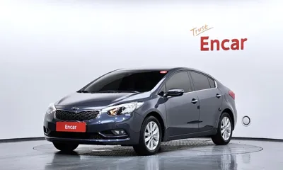 Kia K3 · 2015 год