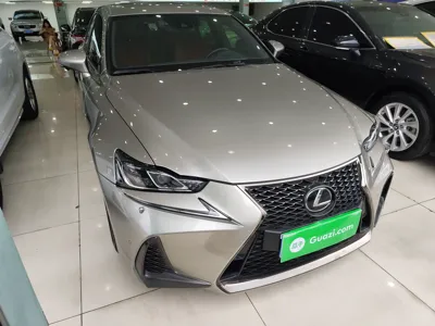 Lexus IS 2017, 131100 км, за 163790.27 CNY