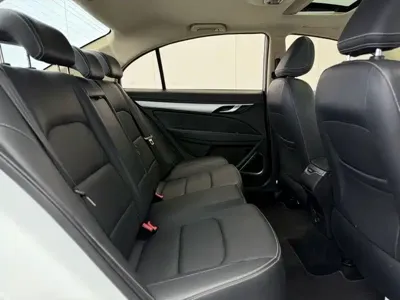 Geely Emgrand 2018, 85000 км, за 21800 CNY - фото 5