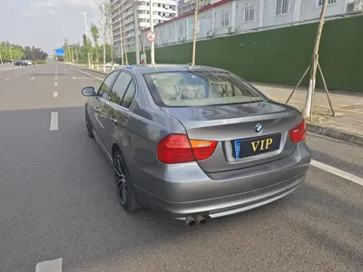 BMW 3 Series 2010, 96000 км, за 20700 CNY