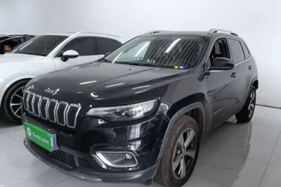 Jeep Cherokee · 2019 год