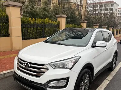 Hyundai Santa Fe 2015, 120000 км, за 28800 CNY