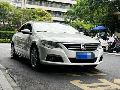 Volkswagen CC 2013, 120000 км, за 27799 CNY