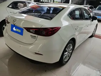 Mazda 3 Axela 2017, 105000 км, за 38700 CNY