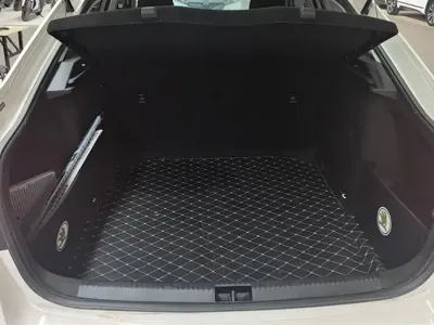 Skoda Octavia 2021, 70000 км, за 52300 CNY