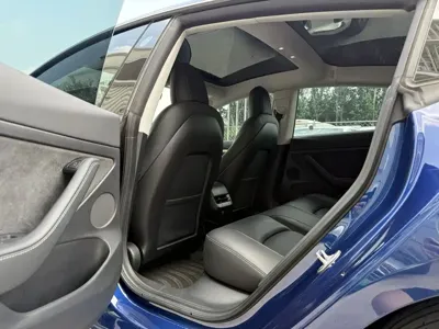 Tesla Model 3 2021, 123000 км, за 109800 CNY - фото 10