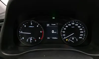 Hyundai Avante 2017, 175528 км, за 5900000 KRW - фото 8