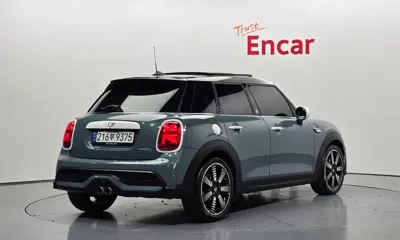 MINI Cooper 2023, 34023 км, за 23600000 KRW