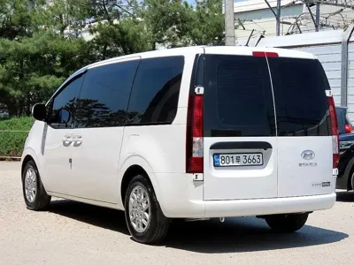 Hyundai Staria 2024, 68011 км, за 23900000 KRW