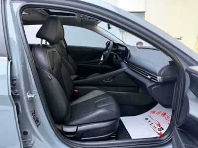 Hyundai Elantra 2023, 32000 км, за 82000 CNY - фото 9