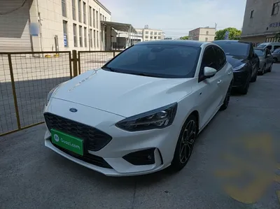 Ford Focus 2020, 54900 км, за 66212.64 CNY - фото 1