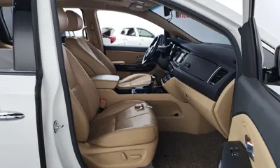Kia Canival 2017, 117121 км, за 12500000 KRW - фото 26