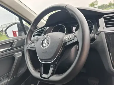 Volkswagen Tiguan L 2017, 59000 км, за 59800 CNY - фото 5