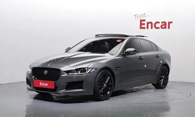 Jaguar XE · 2017 год