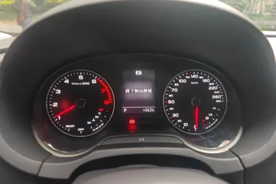 Audi A3 2019, 22900 км, за 88624.96 CNY - фото 10