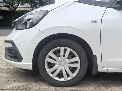 Honda Fit 2021, 60000 км, за 43800 CNY - фото 5