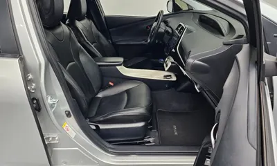Toyota Prius 2016, 126520 км, за 13000000 KRW - фото 11