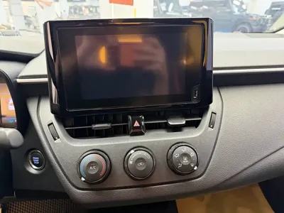 Toyota Corolla 2023, 76000 км, за 56800 CNY - фото 9