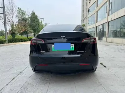 Tesla Model Y 2023, 80000 км, за 165799 CNY - фото 8
