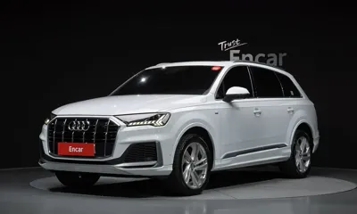Audi Q7 · 2021 год