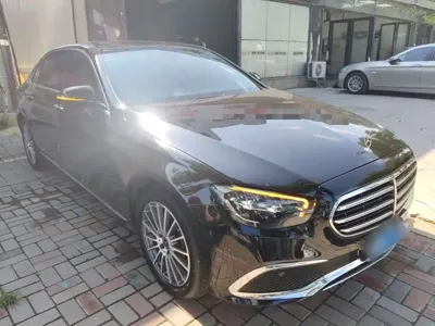 Mercedes-Benz E-Class 2023, 72200 км, за 219300 CNY