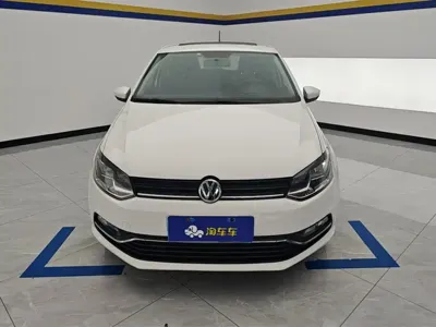 Volkswagen Polo 2016, 78700 км, за 30800 CNY