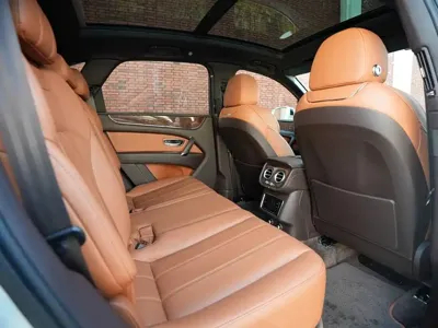 Bentley Bentayga 2019, 180000 км, за 828000 CNY - фото 11