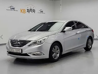 Hyundai Sonata · 2013 год