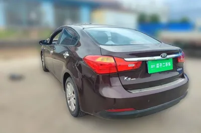 Kia K3 2013, 81200 км, за 23758.9 CNY