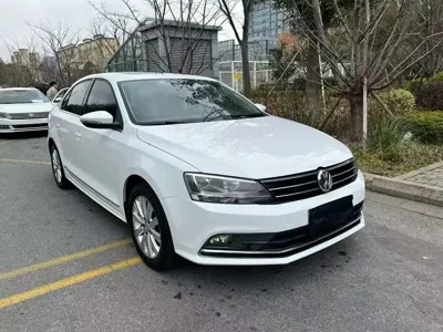 Volkswagen Sagitar 2015, 94000 км, за 26800 CNY