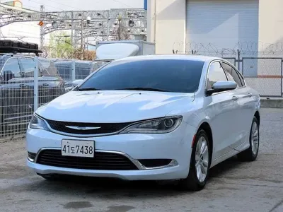 Chrysler 200 2015, 124826 км, за 3200000 KRW