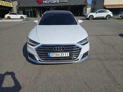 Audi A8 · 2020 год
