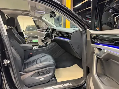 Volkswagen Touareg 2019, 76000 км, за 196800 CNY - фото 12