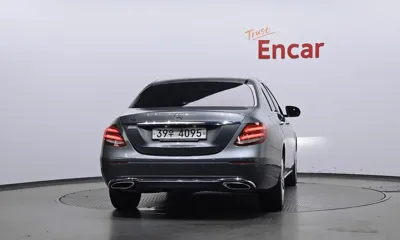 Mercedes-Benz E-Class 2018, 77945 км, за 19990000 KRW
