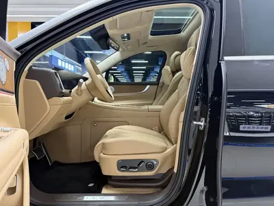 AITO 问界 AITO M9 2025, 13000 км, за 427800 CNY