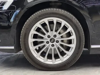 Audi A8 2021, 79900 км, за 345000 CNY