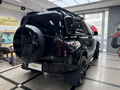 Land Rover Defender 2023, 79000 км, за 559800 CNY - фото 6