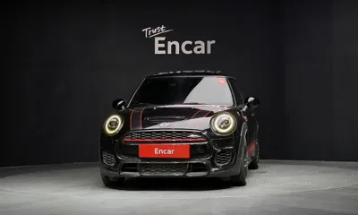 MINI Cooper 2019, 39791 км, за 25500000 KRW