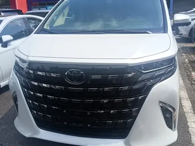 Toyota Alphard · 0 год