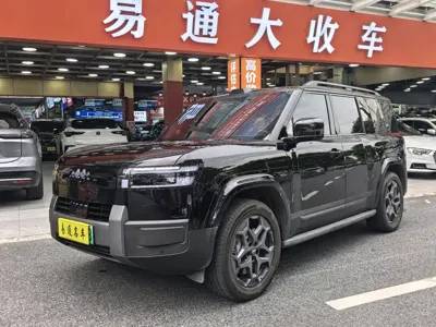 Fang Cheng Bao 钛7 · 2025 год