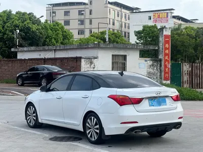 Hyundai Mistra 2017, 110000 км, за 37800 CNY